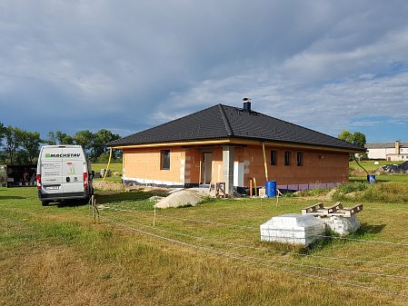 Zateplení stropu v novostavbě rodinného domu v Žáru u Českých Budějovic
